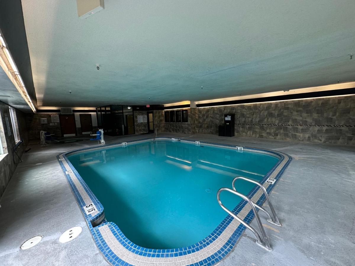 Comfort Suites Near Vancouver Mall Dış mekan fotoğraf