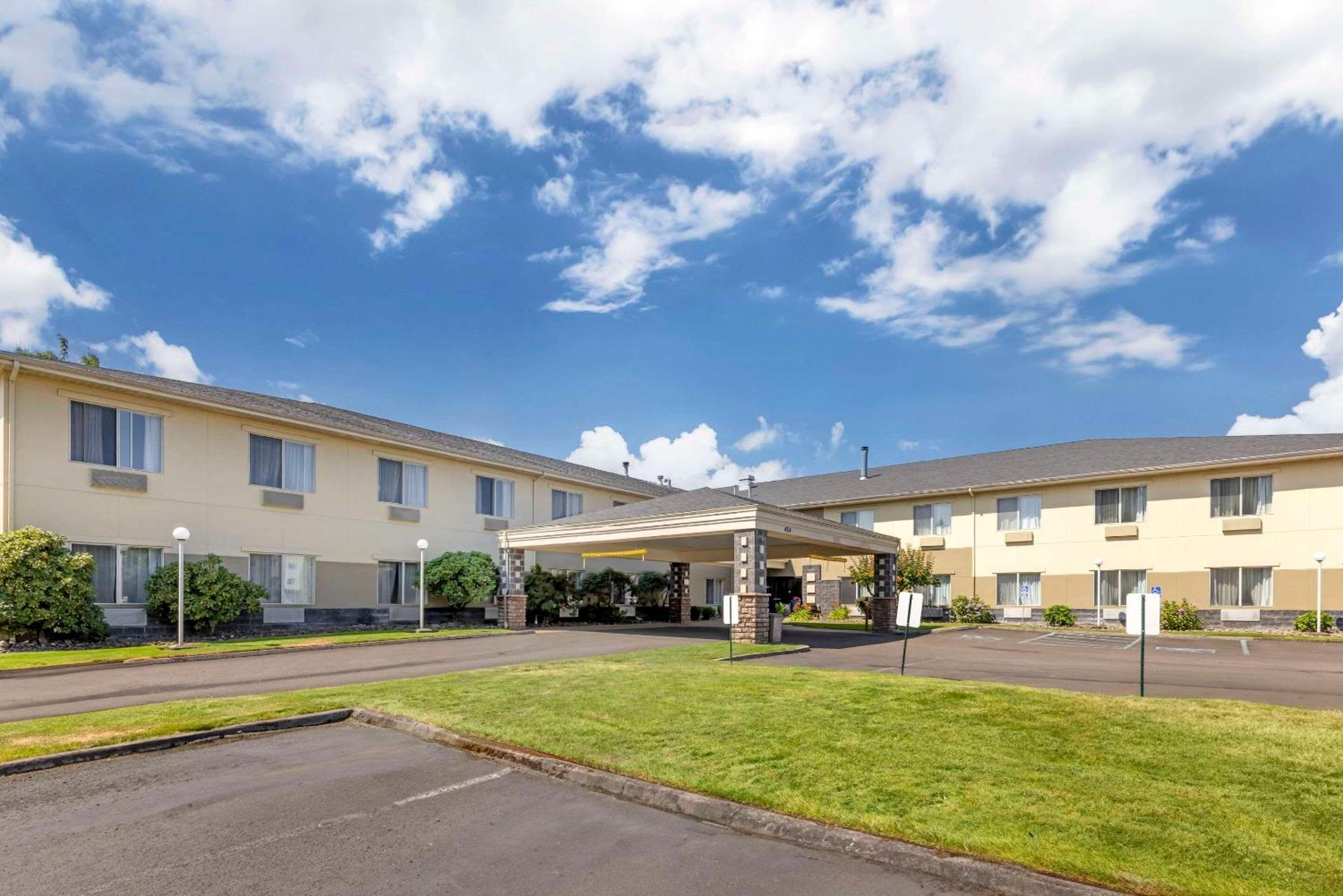 Comfort Suites Near Vancouver Mall Dış mekan fotoğraf