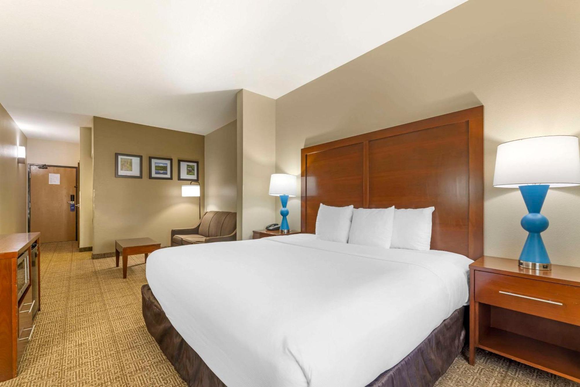 Comfort Suites Near Vancouver Mall Dış mekan fotoğraf